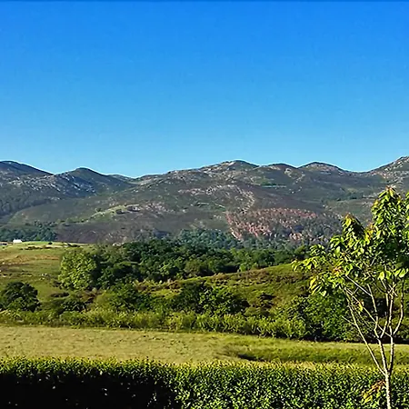 Puerta Del Oriente 호텔