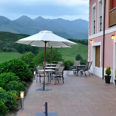 호텔 Puerta Del Oriente 3*