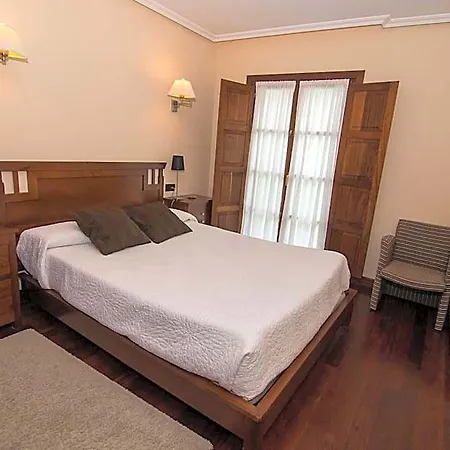 Otel Puerta Del Oriente 3*