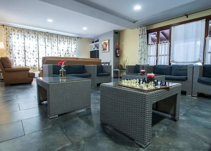 Puerta Del Oriente 3*