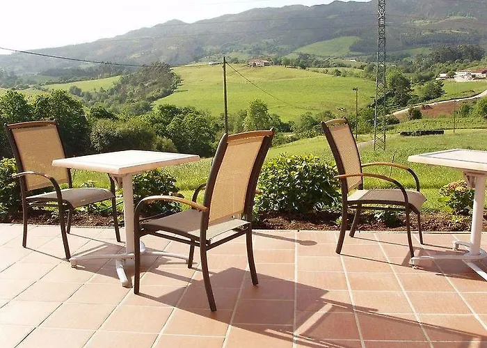 Hotel Puerta Del Oriente 3*