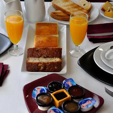 Puerta Del Oriente ホテル