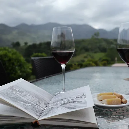 Puerta Del Oriente ホテル Tresgrandas