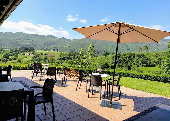 Hotel Puerta Del Oriente 3*