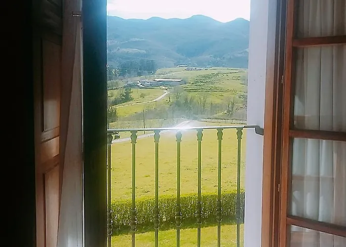 Hotel Puerta Del Oriente 3*