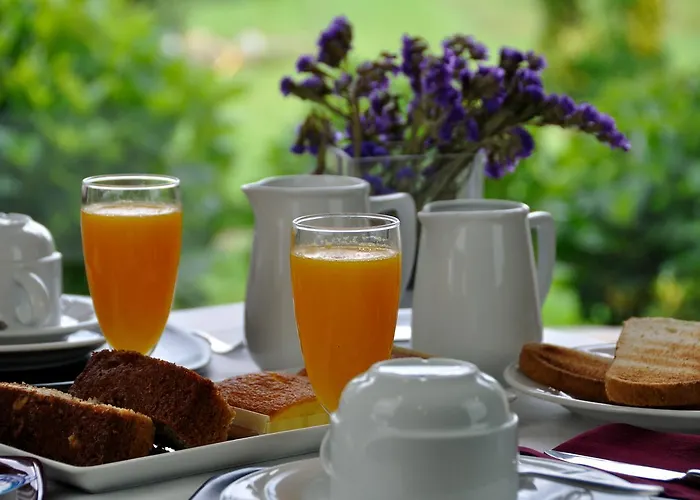 Puerta Del Oriente 3*